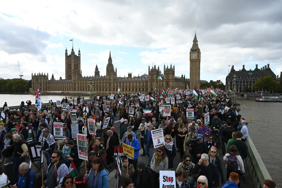 OLTRE 250MILA PERSONE IN MARCIA A LONDRA PER GAZA