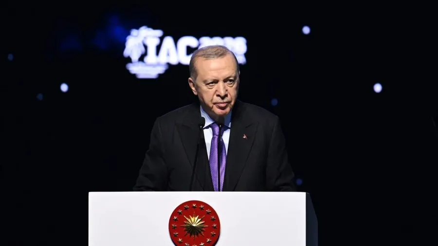ERDOGAN CONDANNA LE ARMI NELLO SPAZIO ALLA CONFERENZA DI ANTALYA