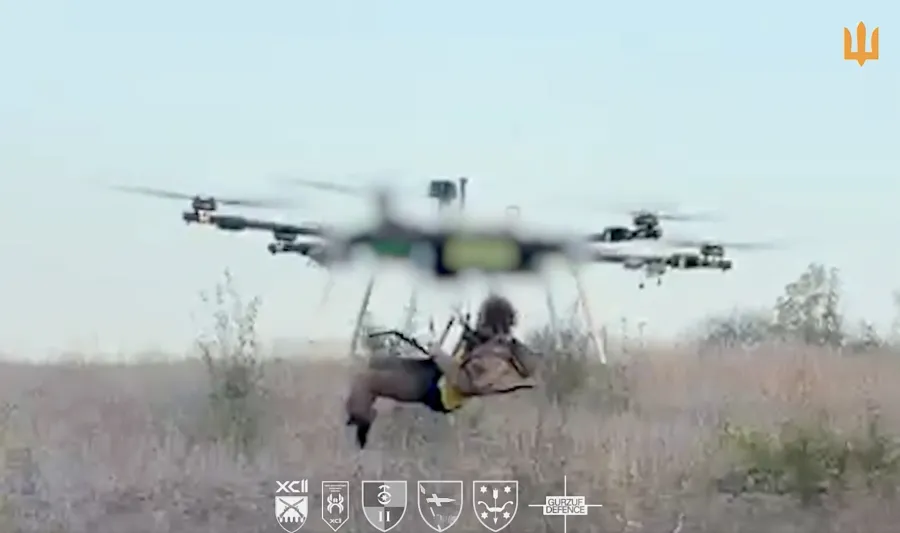 UCRAINA, PRIMA EVACUAZIONE DI UN FERITO CON UN DRONE