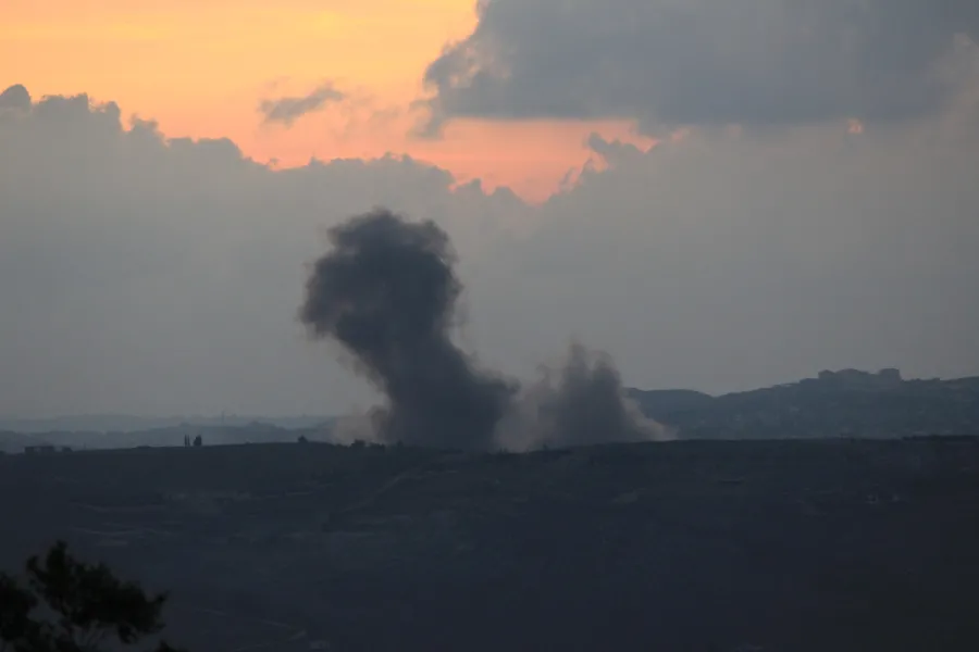 ISRAELE RILANCIA ATTACCHI AEREI E ARTIGLIERIA NEL LIBANO DEL SUD