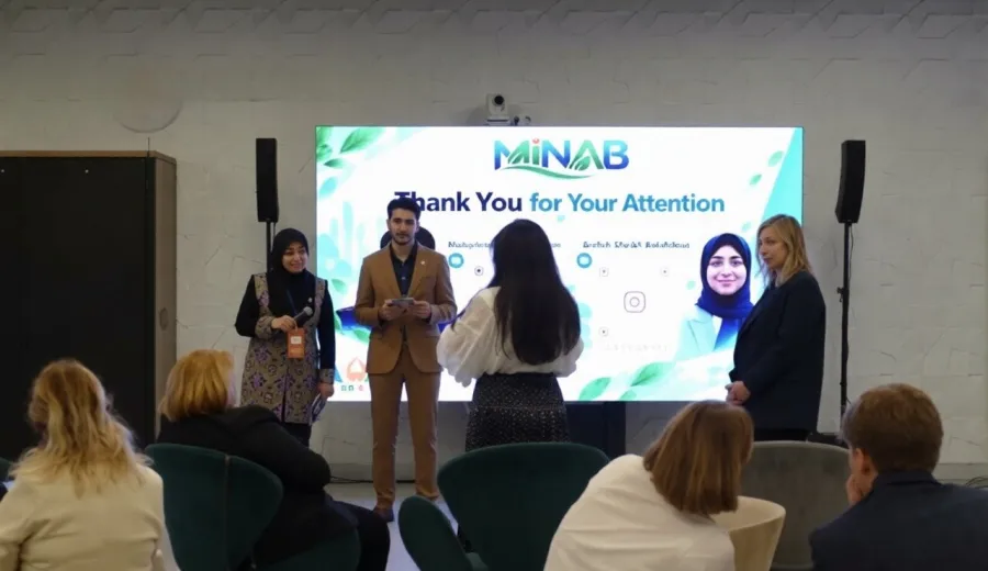 STUDENTI IRANIANI VINCONO IL PREMIO SMART CITY 2030 A MOSCA