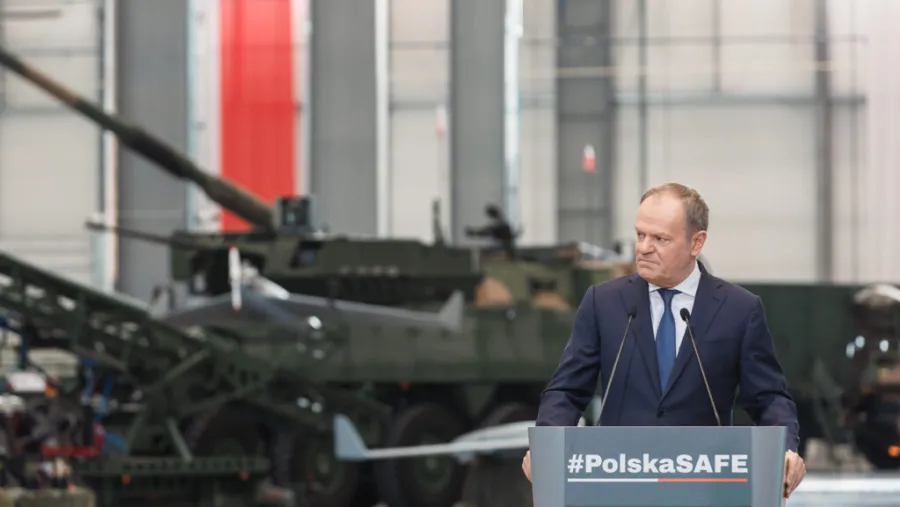 TUSK: LA RUSSIA È UNA MINACCIA REALE, SERVE PIÙ PRESSIONE SU MOSCA