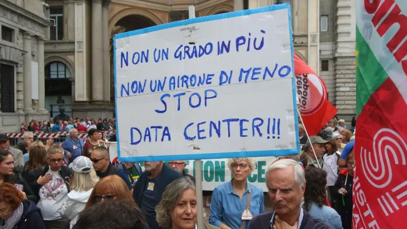 LA RETE CONTRO I DATA CENTER CHIEDE LO STOP ALLE NUOVE COSTRUZIONI