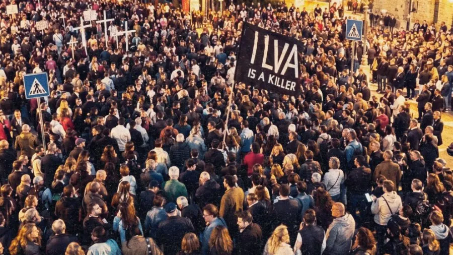 TARANTO, IN 15MILA IN CORTEO PER LA BONIFICA DELL'EX ILVA