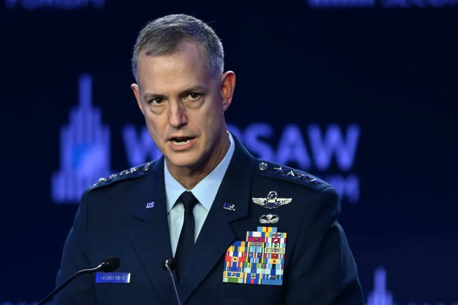 IL COMANDANTE NATO ILLUSTRA A VARSAVIA IL PIANO PER IL FIANCO EST