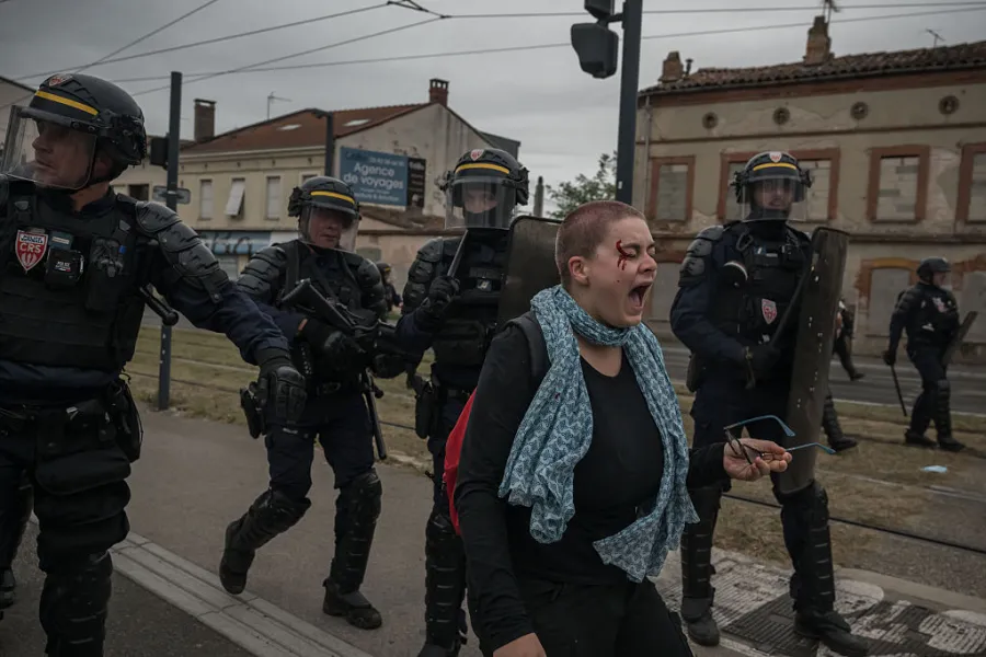 IN FRANCIA ARRESTI E SCUOLE CHIUSE DOPO LE PROTESTE DEGLI STUDENTI