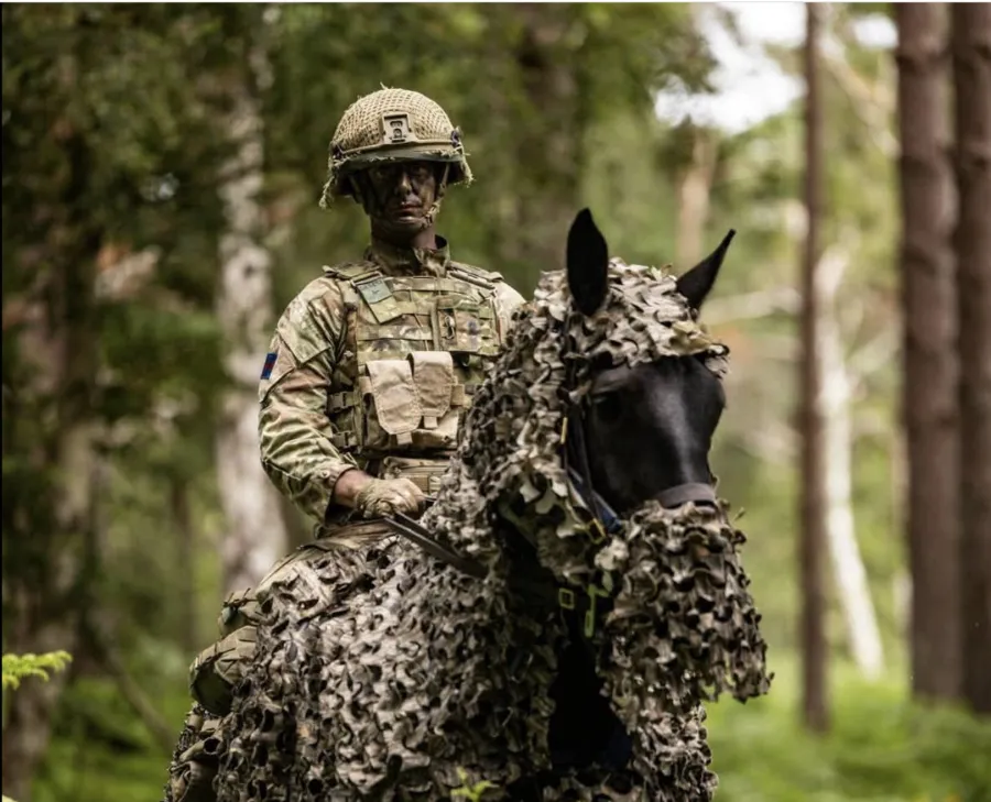 L'ESERCITO BRITANNICO SPERIMENTA LA CAVALLERIA NEL CONFLITTO MODERNO