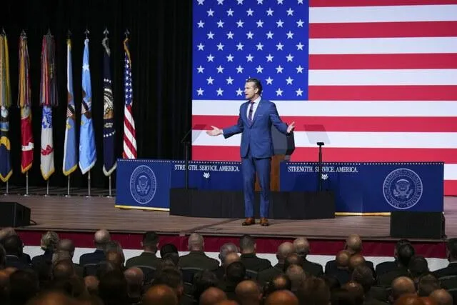 HEGSETH: ARRUOLAMENTI IN CRESCITA IN TUTTE LE FORZE ARMATE USA