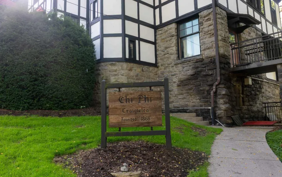 CORNELL, DENUNCIA DI STUPRO COLLETTIVO ALLA FRATERNITÀ CHI PHI
