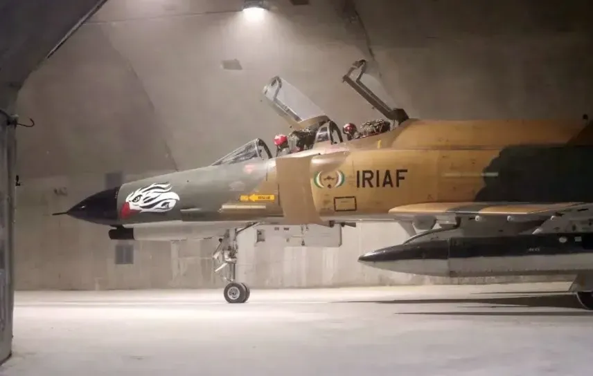 L'IRAN RIPRISTINA LA BASE MONTANA EAGLE 44 DOPO I RAID DI USA E ISRAELE