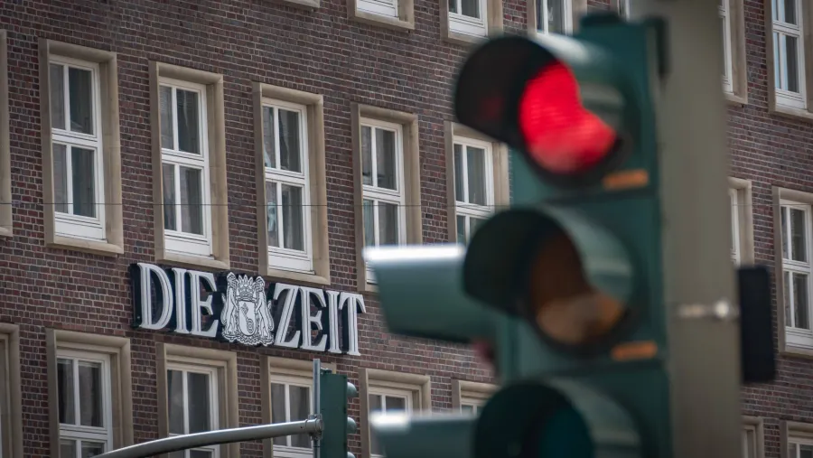 LA POLIZIA DI AMBURGO VUOLE PERQUISIRE LA REDAZIONE DI DIE ZEIT