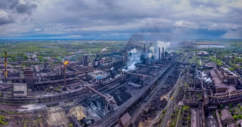 ATTACCHI RUSSI AGLI IMPIANTI METALLURGICI IN UCRAINA