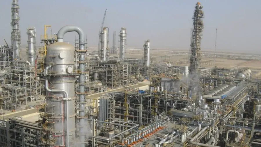 ARAMCO CERCA STOCCAGGI DI GREGGIO ALL'ESTERO