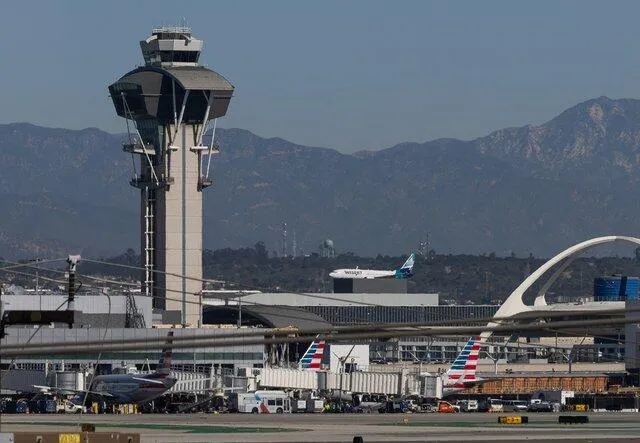 FBI ARRESTA A LOS ANGELES UNA DONNA PER SPIONAGGIO SUL FIGLIO DEL PRESIDENTE TAIWANESE