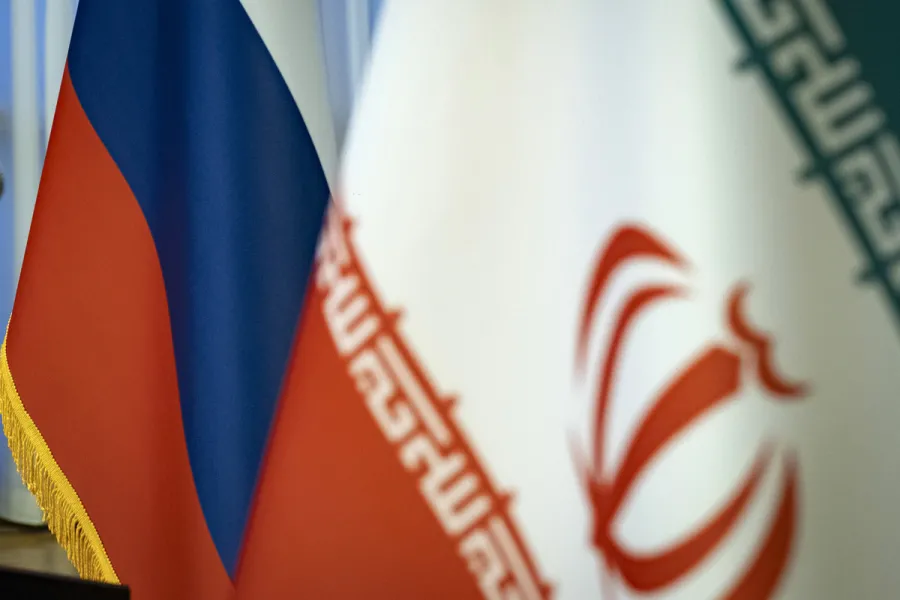 LA RUSSIA PRONTA A CONCEDERE UN PRESTITO DA UN MILIARDO DI DOLLARI ALL'IRAN