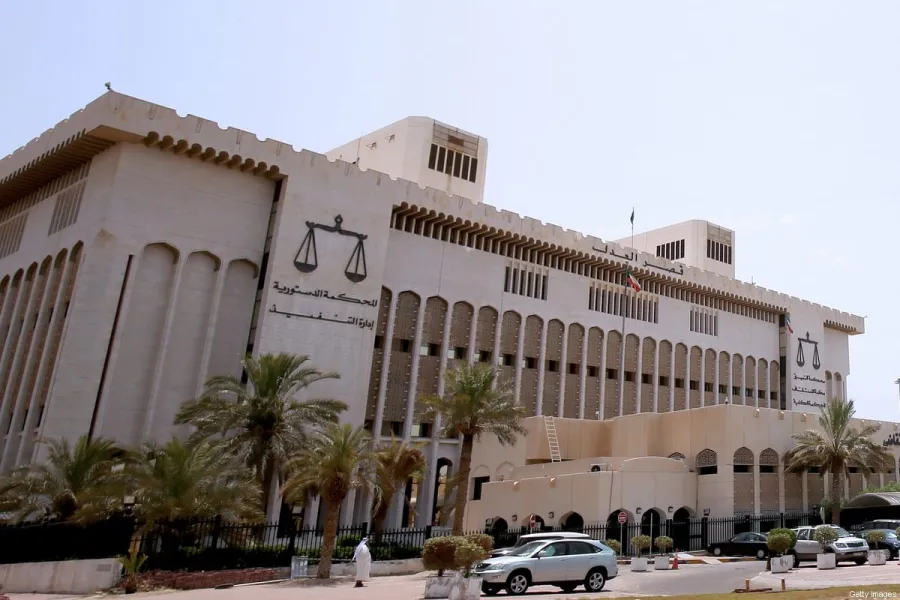 KUWAIT, TRE CONDANNE A MORTE PER COMPLOTTO CONTRO IL MINISTRO DELL'INTERNO
