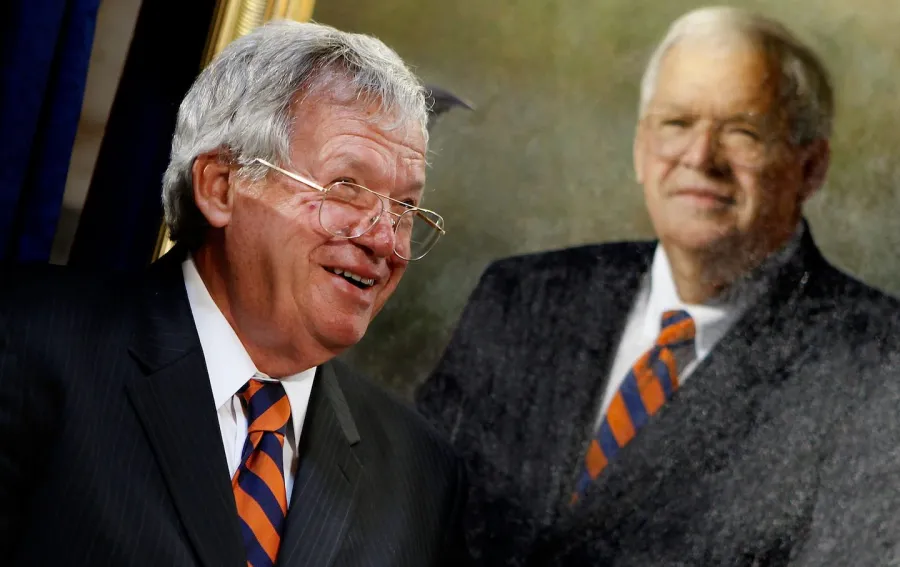MORTO DENNIS HASTERT, EX SPEAKER REPUBBLICANO CONDANNATO PER FRODE