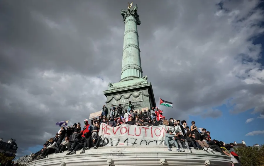 FRANCIA, OLTRE 800MILA IN PIAZZA NONOSTANTE I DIVIETI