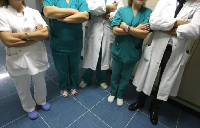SANITÀ, FIRMATA PRE-INTESA CONTRATTO: 560 EURO IN PIÙ AL MESE
