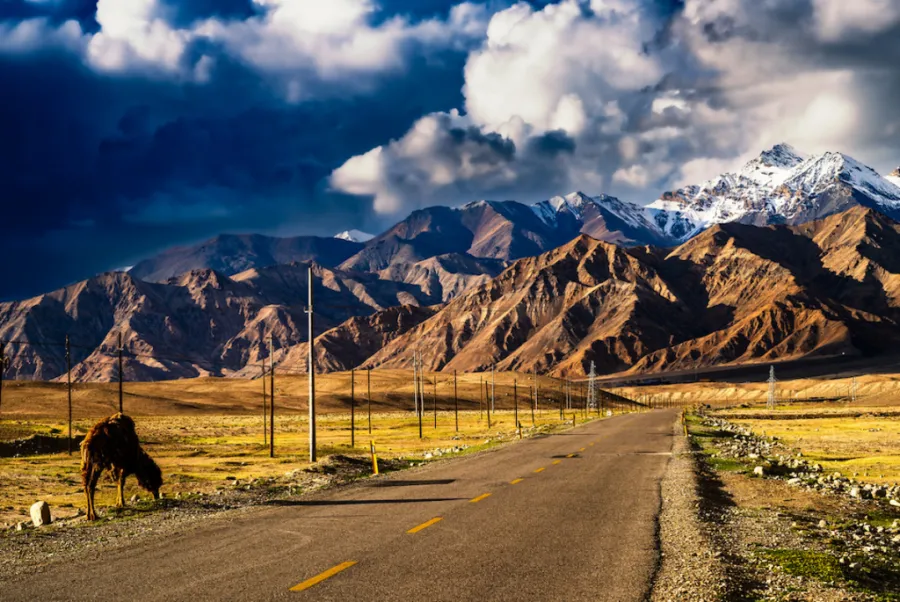 AFGHANISTAN INAUGURA UNA STRADA VERSO IL CONFINE CINESE NEL CORRIDOIO DI WAKHAN