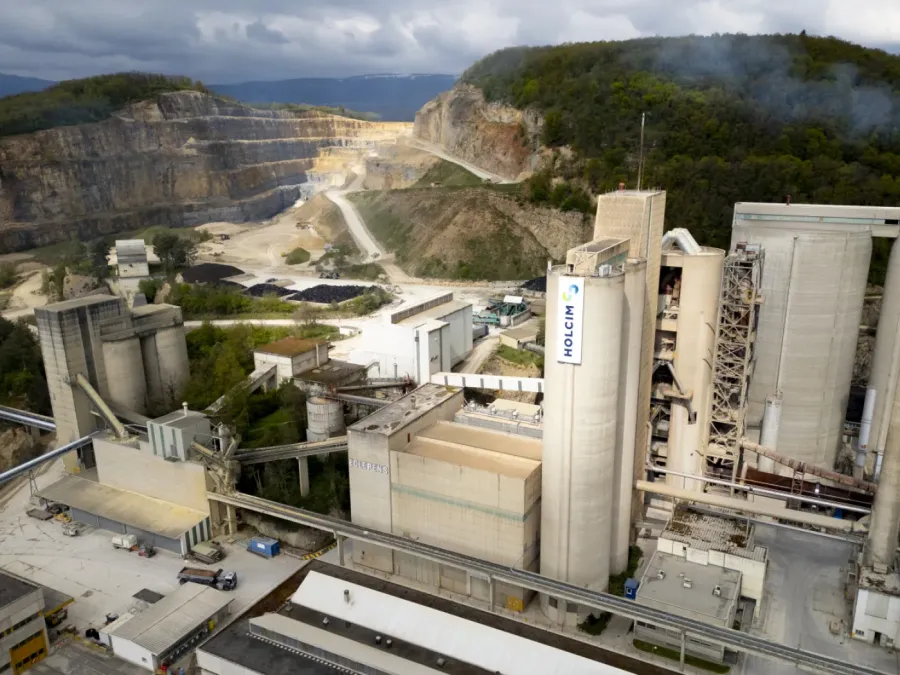 SVIZZERA, IL GOVERNO VUOLE UN PRELIEVO CO2 SUL CEMENTO IMPORTATO
