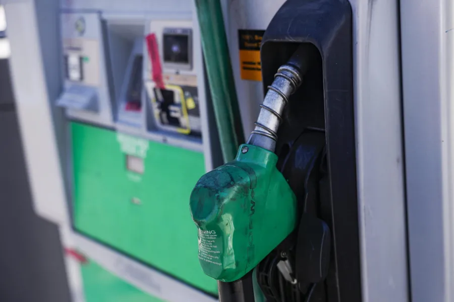 TRUMP MINACCIA DI TAGLIARE LE ESPORTAZIONI DI DIESEL VERSO L'EUROPA