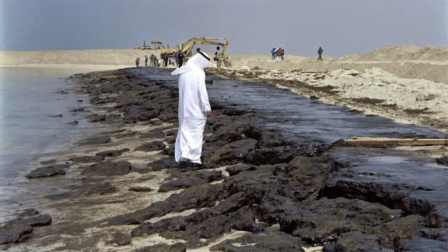 EMIRATI ARABI UNITI, CHIUSE LE SPIAGGE DI UMM AL QUWAIN PER UNA FUORIUSCITA DI GREGGIO