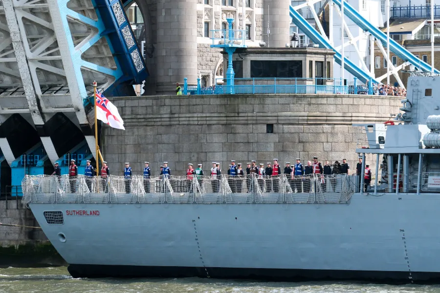 REGNO UNITO, COMMISSIONE DIFESA SEGNALA GAP ANTISOM DELLA ROYAL NAVY