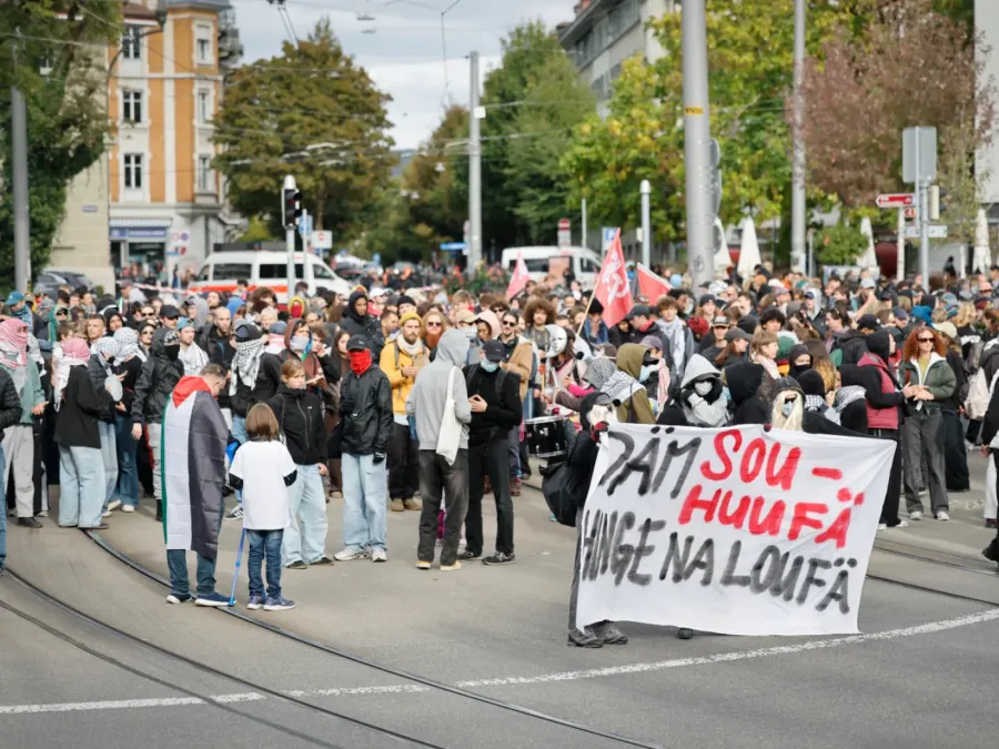 BERNA, NESSUN INCIDENTE GRAVE ALLA MANIFESTAZIONE ANTICAPITALISTA