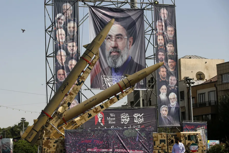 IL CERCHIO DI TRUMP VALUTA UN NUOVO ATTACCO ALL'IRAN